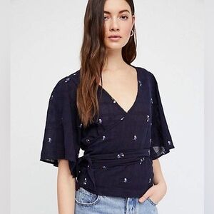 Free People XS Navy Blue Embroidered Wrap Blouse – Cotton, Boho Floral Tie Front